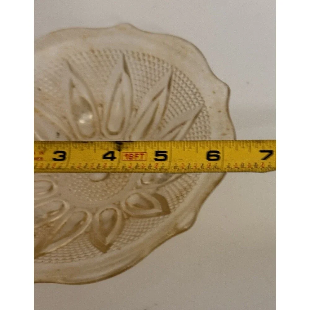 Vintage Pressed Glass Dish – 6” Clear Sunburst Pattern Scalloped Edge Bowl - Picture 6 of 7
